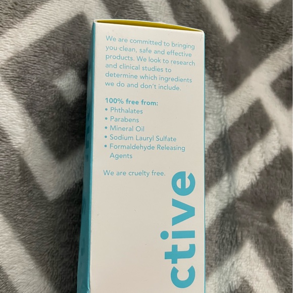 Tula so polished
exfoliating sugar scrub - Picture 2 of 11